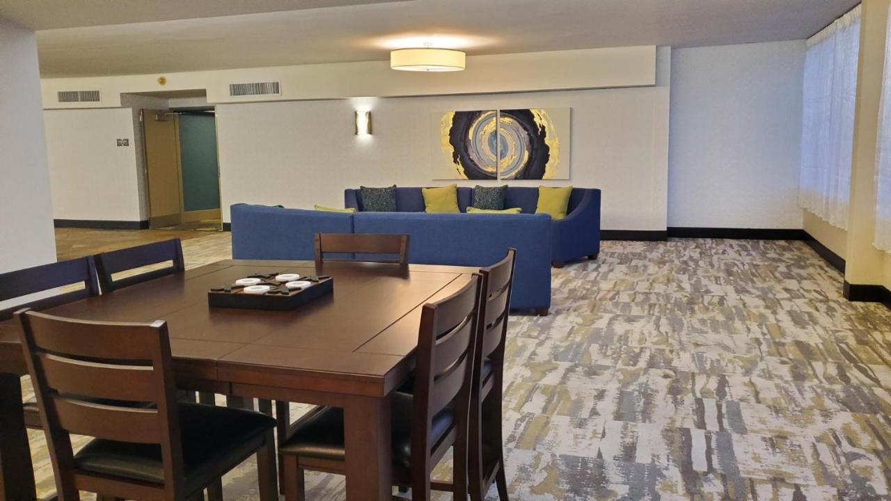 Hotel Illinois 4*
